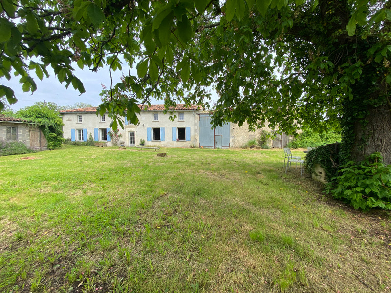 French property for sale in Léoville, Charente-Maritime - €110,000 - photo 14