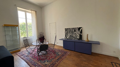French property for sale in Avignon, Vaucluse - €416,000 - photo 2