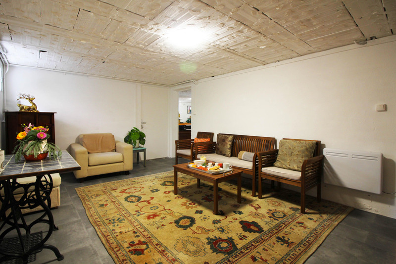 House for sale in VilleneuvelèsMontréal Aude Beautifully