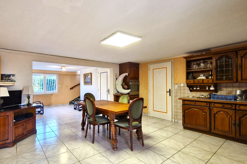 French property for sale in Fleurville, Saône-et-Loire - €320,000 - photo 9