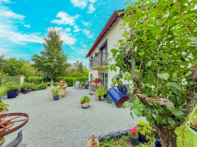 Maison à vendre à Domérat, Allier, Auvergne, avec Leggett Immobilier