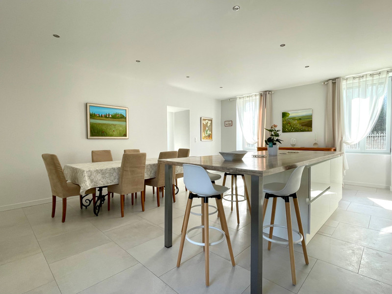 French property for sale in Aigre, Charente - €349,800 - photo 4