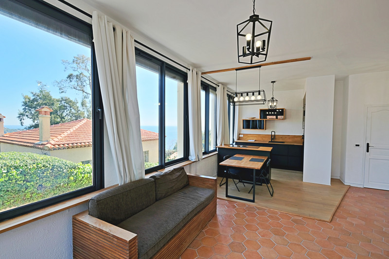 French property for sale in Saint-Raphaël, Var - €445,000 - photo 4