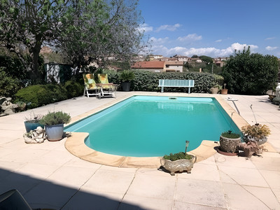French property for sale in Servian, Hérault - €290,000 - photo 2