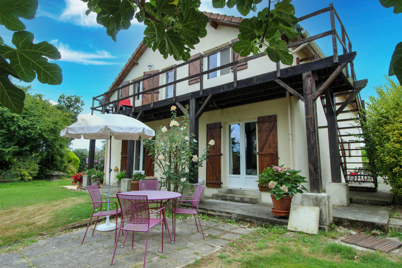 Maison à vendre à Madiran, Hautes-Pyrénées - 199 000 € - photo 1 Maison à vendre à Madiran, Hautes-Pyrénées - 199 000 € - photo 1