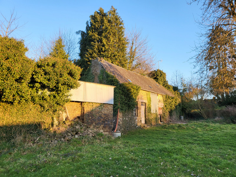 House for sale in BuaisLesMonts Manche Two stone cottage to renovate in a rural hamlet not