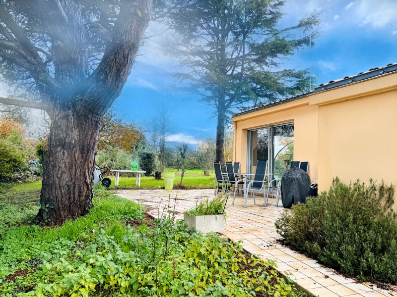French property for sale in Château-Guibert, Vendée - €275,000 - photo 1