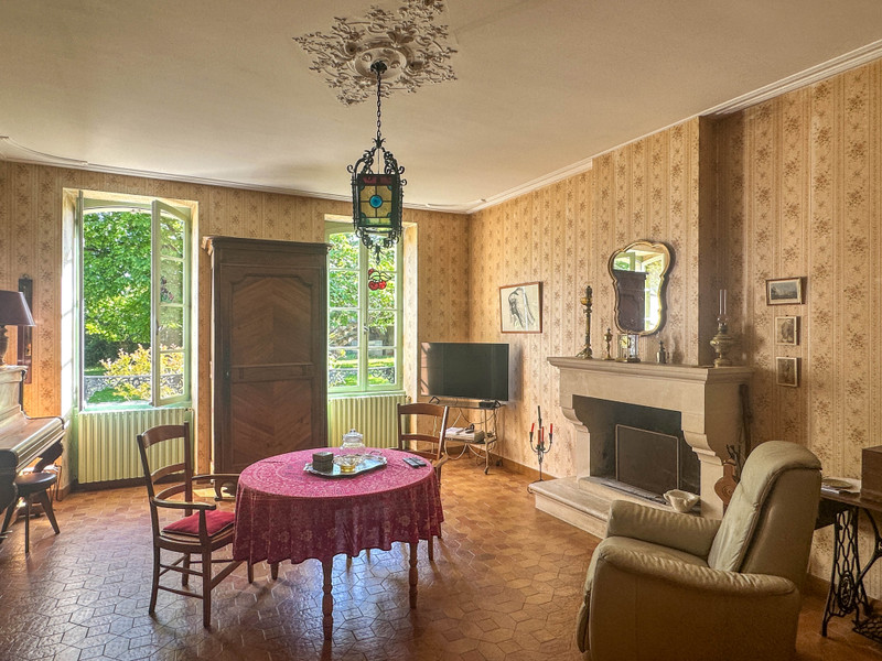 French property for sale in Migron, Charente-Maritime - €325,000 - photo 3