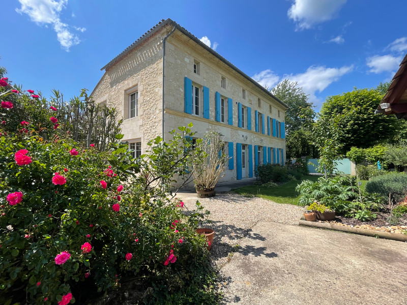 French property for sale in Saint-Émilion, Gironde - €680,000 - photo 2