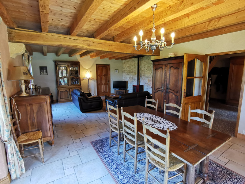 French property for sale in Le Bugue, Dordogne - €450,000 - photo 2