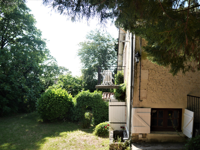 French property for sale in Montmoreau, Charente - €215,053 - photo 4