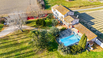 CADEROUSSE, PROVENCE, Charming Spacious Restored MAS, 365 m2, 6 bedrooms, pool, 1,2 ha land, tennis, garage

