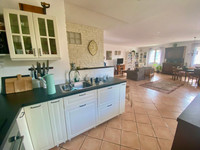 Maison à vendre à Azille, Aude - 245.000 € - photo 1