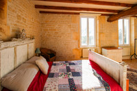 Maison à vendre à Aumagne, Charente-Maritime - 583 000 € - photo 8
