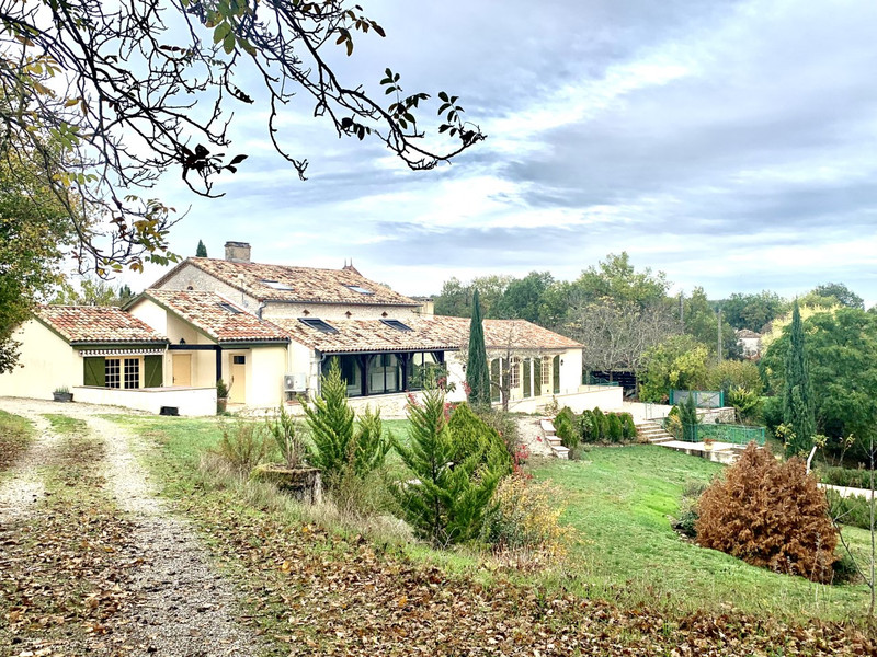 House for sale in SavignacsurLeyze LotetGaronne Stunning 5 bed