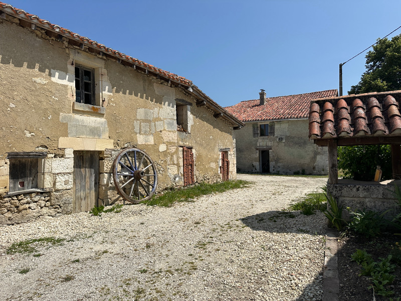 French property for sale in Grand-Brassac, Dordogne - €1,113,000 - photo 4