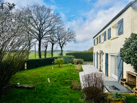 Propriété à vendre à Guilliers, Morbihan - 191 000 € - photo n°1
