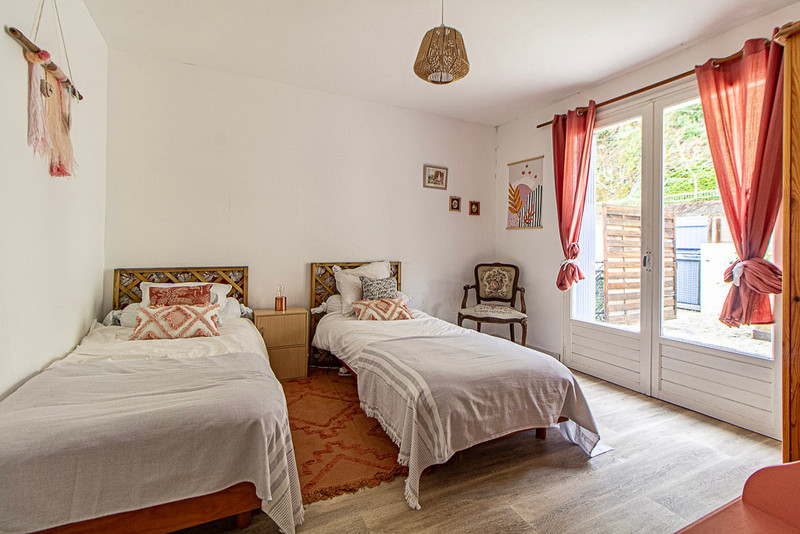 French property for sale in Puy-l'Évêque, Lot - €345,000 - photo 7