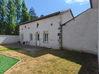 Propriété à vendre à Valence-en-Poitou, Vienne - 371 000 € - photo n°4