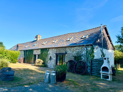 house for sale in Mayenne