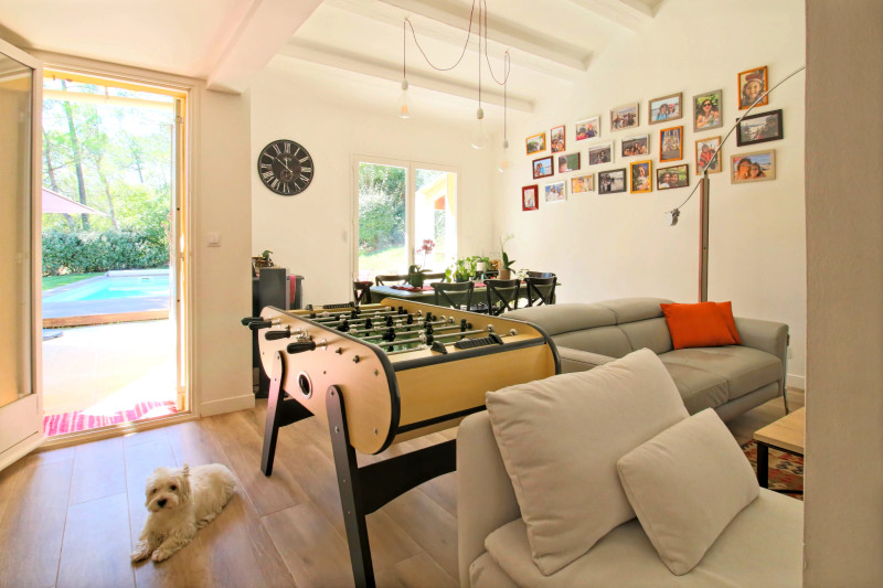 French property for sale in Roussillon, Vaucluse - €499,000 - photo 2