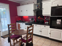 Maison à vendre à Saint-Pierre-d'Exideuil, Vienne - 189.000 € - photo 2
