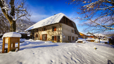 Maison à vendre à Bellecombe-en-Bauges, Savoie, Rhône-Alpes, avec Leggett Immobilier