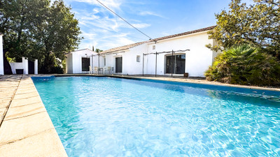 French property for sale in Gréasque, Bouches-du-Rhône - €629,000 - photo 1