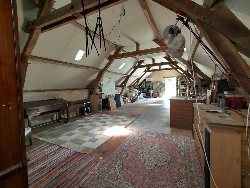 French property for sale in Pincé, Sarthe - €355,100 - photo 12