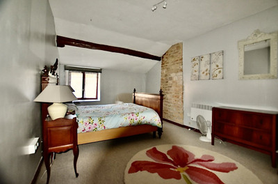 French property for sale in Sauzé-Vaussais, Deux-Sèvres - €327,540 - photo 5