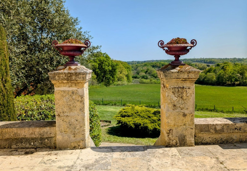 French property for sale in Pompignac, Gironde - €769,000 - photo 9