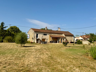 French property for sale in Saint-Clair, Vienne - €119,000 - photo 2