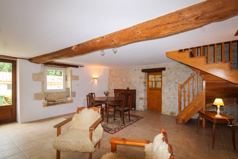 French property for sale in Fenioux, Charente-Maritime - €272,850 - photo 1