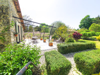 Maison à vendre à Verteuil-sur-Charente, Charente - 393.750 € - photo 2