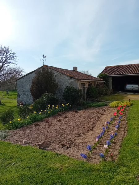 French property for sale in Argentonnay, Deux-Sèvres - €268,817 - photo 8