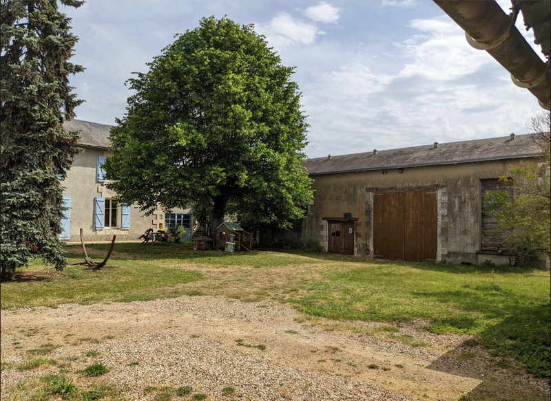French property for sale in Ayron, Vienne - &#8364;250,000 - photo 6