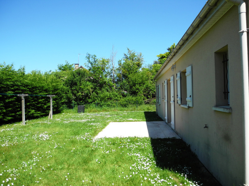 French property for sale in Le Blanc, Indre - €138,430 - photo 9