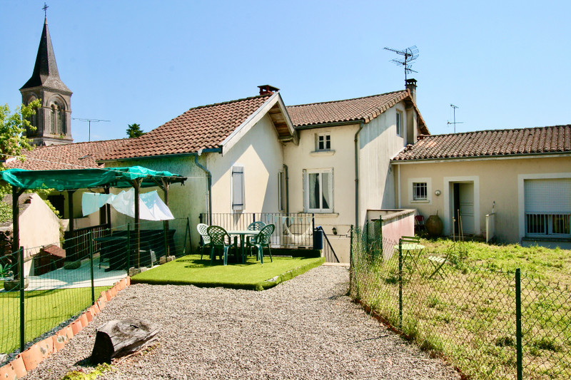 French property for sale in Massignac, Charente - €107,500 - photo 6