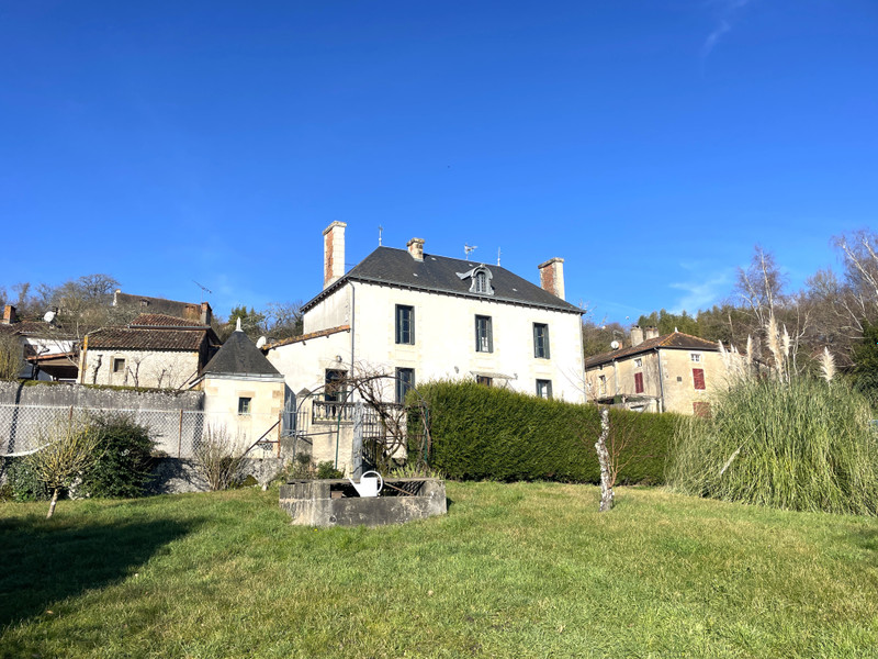 Maison à vendre à Queaux, Vienne - 145.000 € - photo 1