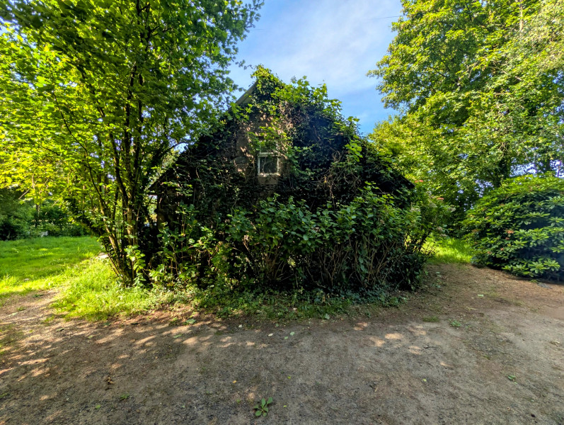 French property for sale in Lohuec, Côtes-d'Armor - €162,000 - photo 12