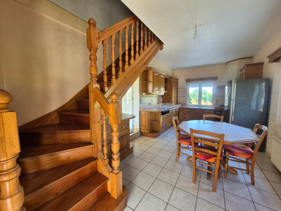 French property for sale in Plounévez-Moëdec, Côtes-d'Armor - €277,900 - photo 3