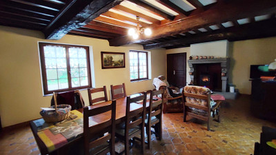 French property for sale in Le Dézert, Manche - €369,900 - photo 3