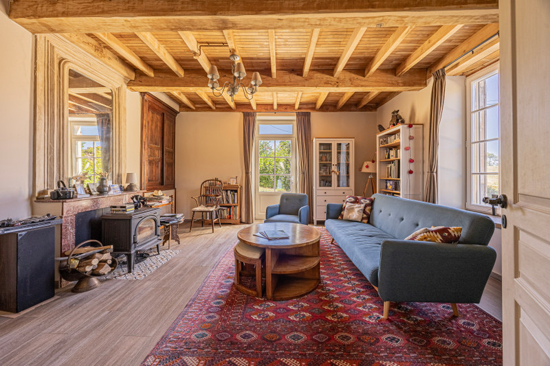 French property for sale in Fumel, Lot-et-Garonne - €679,000 - photo 4