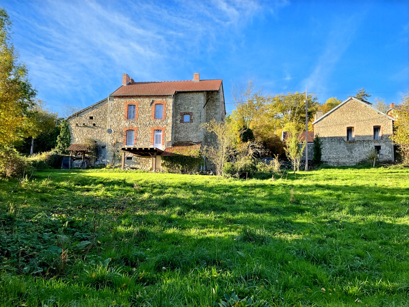 French property for sale in Issoudun-Létrieix, Creuse - €113,500 - photo 1