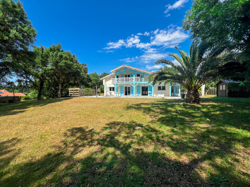 French property for sale in Boucau, Pyrénées-Atlantiques - €1,029,000 - photo 0