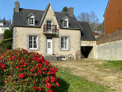 Maison à vendre à Huelgoat, Finistère, Bretagne, avec Leggett Immobilier