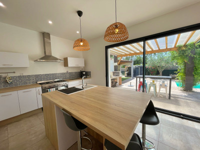 French property for sale in Escales, Aude - €420,000 - photo 2