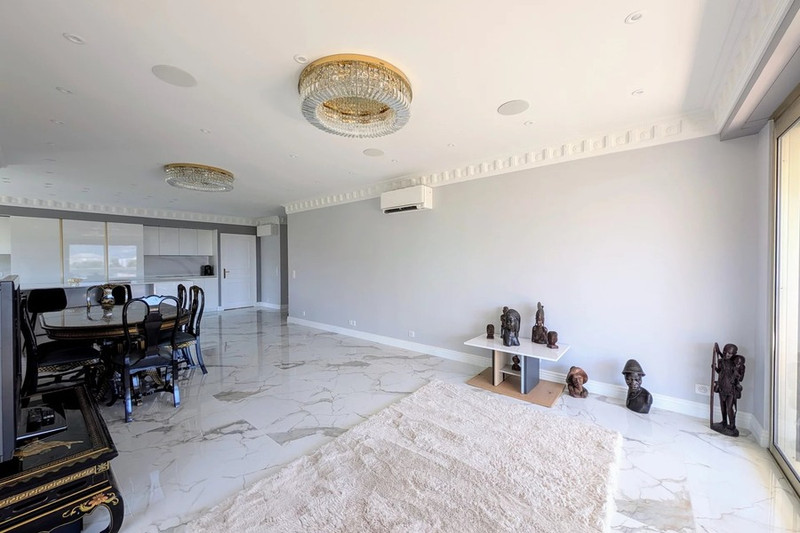 French property for sale in Nice, Alpes-Maritimes - €730,000 - photo 4