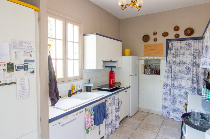 French property for sale in Restigné, Indre-et-Loire - €499,999 - photo 3