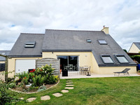 French property, houses and homes for sale in Saint-Pol-de-Léon Finistère Brittany